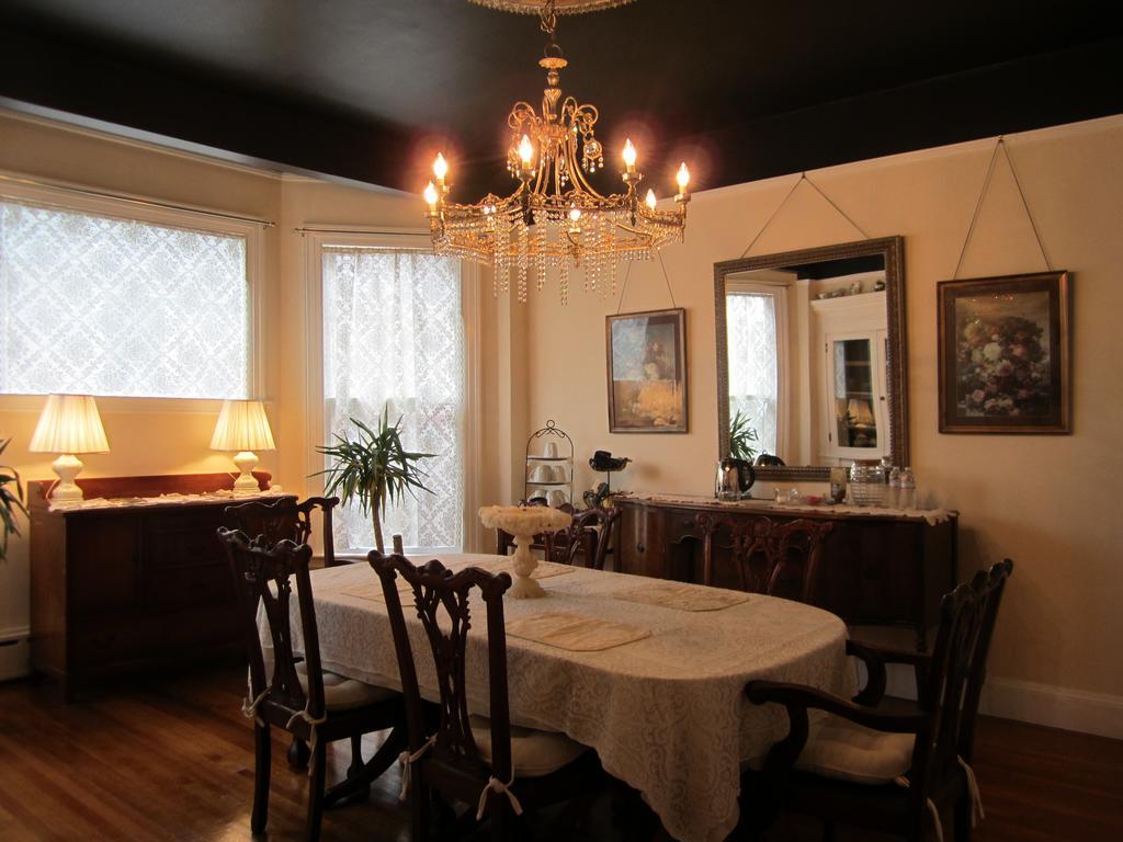 Отель Julietta House Глостер Экстерьер фото